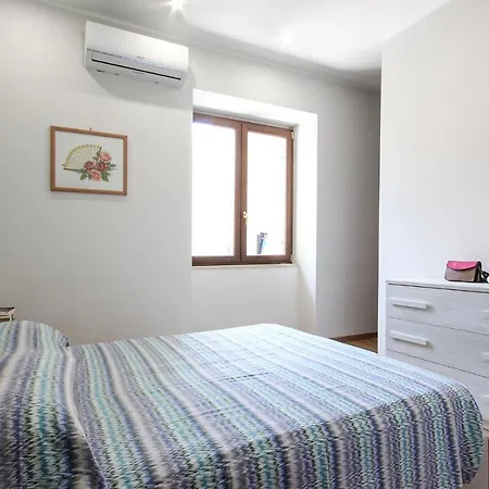 1 Bedroom Cozy In Santegidio Del M, A, * Corbara (Campania)